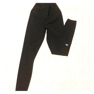 Alo high waisted ripped warrior legging